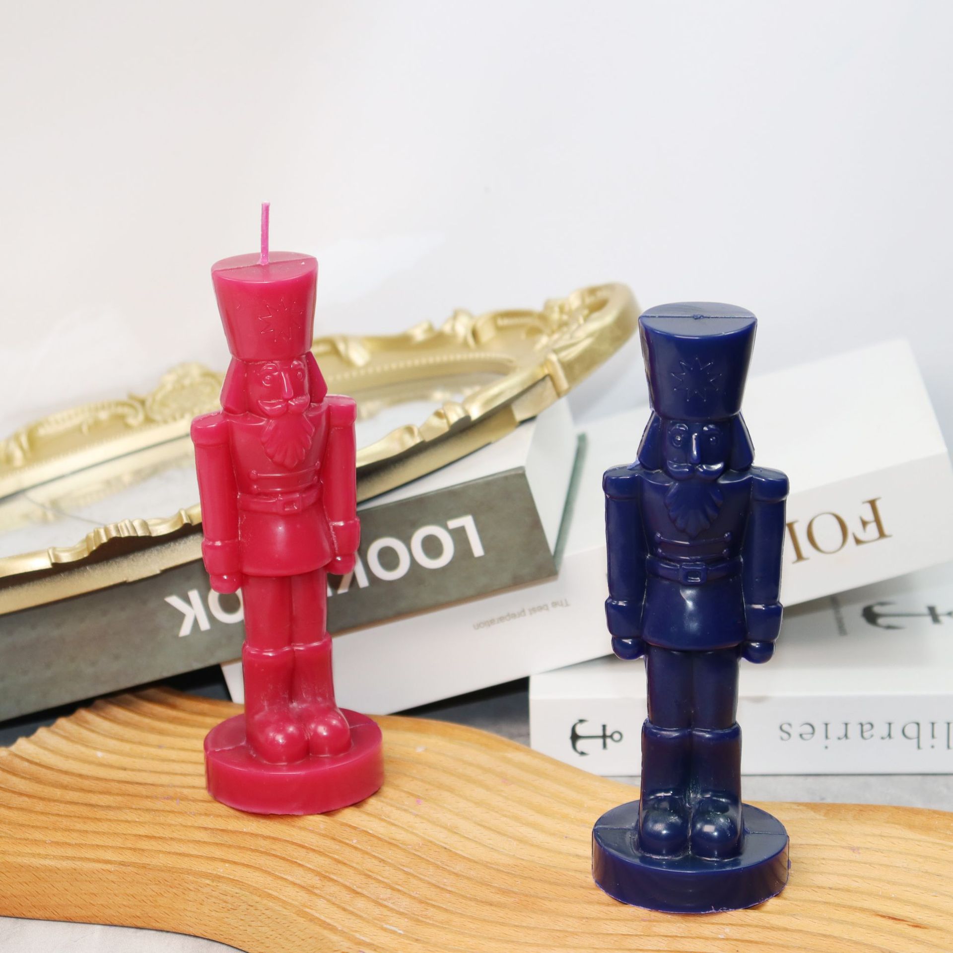 Large Nutcracker Soldier Plast - огляд і ціна Soap Making Chemical